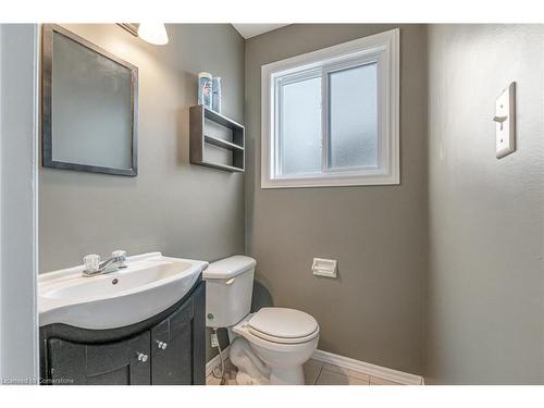 42 Westchester Way, Brantford, ON - Indoor Photo Showing Bathroom