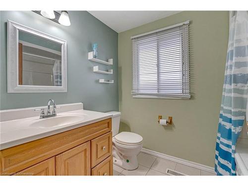 42 Westchester Way, Brantford, ON - Indoor Photo Showing Bathroom