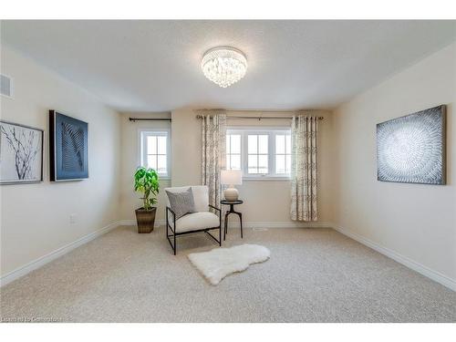 428 Dalgleish Trail Trail, Stoney Creek, ON - Indoor Photo Showing Living Room