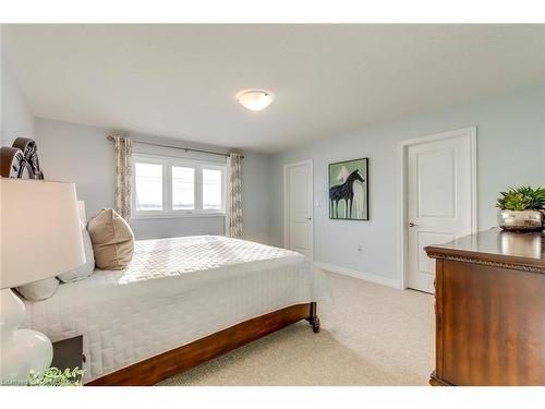 428 Dalgleish Trail Trail, Stoney Creek, ON - Indoor Photo Showing Bedroom