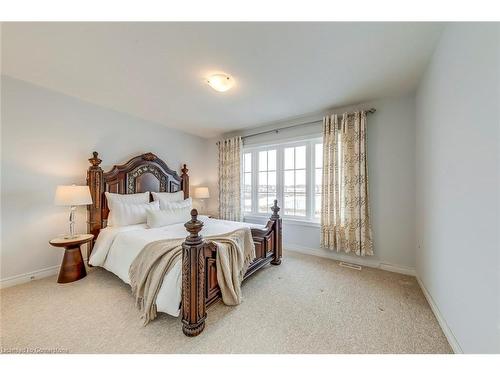 428 Dalgleish Trail Trail, Stoney Creek, ON - Indoor Photo Showing Bedroom