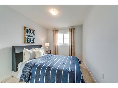 428 Dalgleish Trail Trail, Stoney Creek, ON - Indoor Photo Showing Bedroom