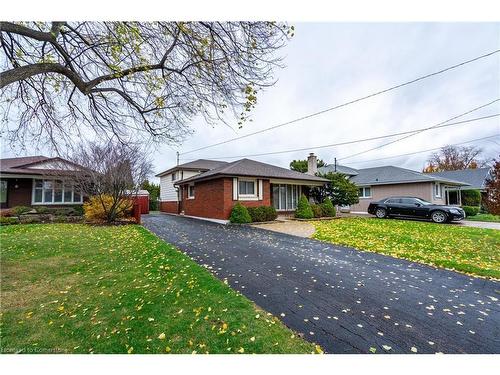 2 Croydon Court, Hamilton, ON - Outdoor