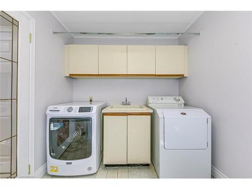 341 Acacia Court, Oakville, ON - Indoor Photo Showing Laundry Room