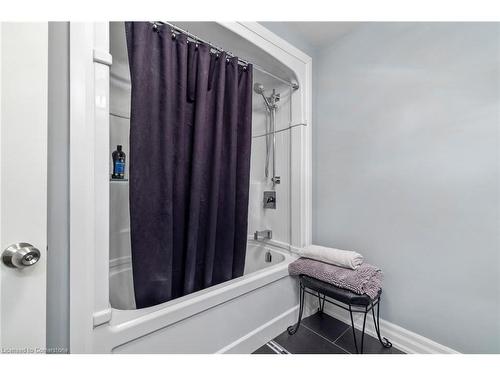 1479 Merrittville Hwy, Thorold, ON - Indoor Photo Showing Other Room