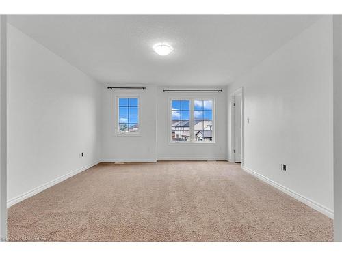 1318 Caen Avenue, Woodstock, ON - Indoor Photo Showing Other Room