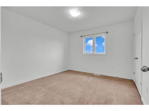 1318 Caen Avenue, Woodstock, ON - Indoor Photo Showing Other Room