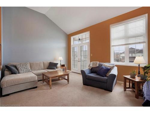 91 Merrilee Crescent, Hamilton, ON - Indoor Photo Showing Living Room