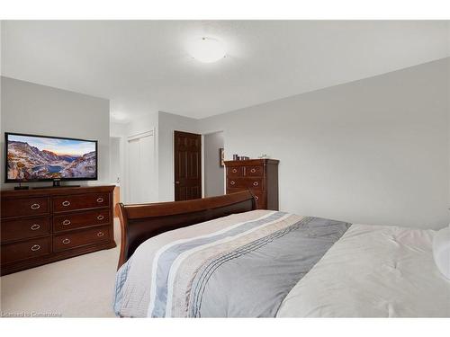 91 Merrilee Crescent, Hamilton, ON - Indoor Photo Showing Bedroom