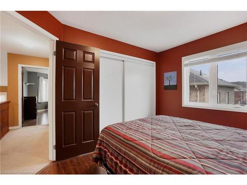 91 Merrilee Crescent, Hamilton, ON - Indoor Photo Showing Bedroom