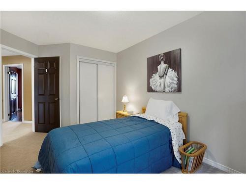 91 Merrilee Crescent, Hamilton, ON - Indoor Photo Showing Bedroom