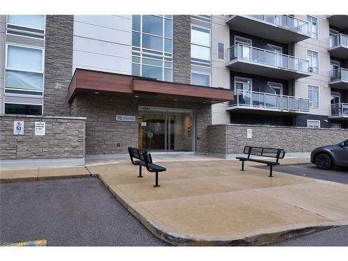 315-16 Markle Crescent, Ancaster, ON - Outdoor With Balcony