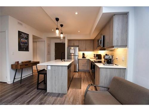 315-16 Markle Crescent, Ancaster, ON - Indoor Photo Showing Kitchen