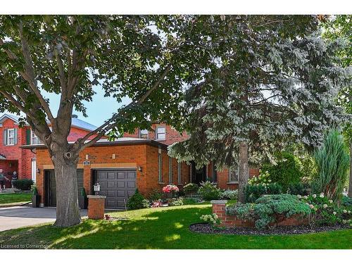 184 Warner Drive, Oakville, ON - Outdoor