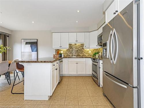 385 Murray Street, Grimsby, ON - Indoor Photo Showing Kitchen With Stainless Steel Kitchen With Upgraded Kitchen