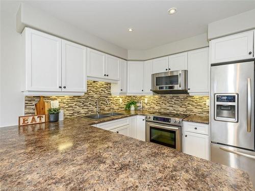 385 Murray Street, Grimsby, ON - Indoor Photo Showing Kitchen With Stainless Steel Kitchen With Double Sink With Upgraded Kitchen