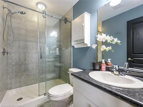 385 Murray Street, Grimsby, ON - Indoor Photo Showing Bathroom