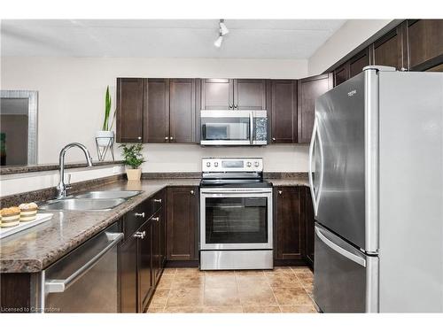 315-1451 Walker'S Line, Burlington, ON - Indoor Photo Showing Kitchen With Stainless Steel Kitchen With Double Sink