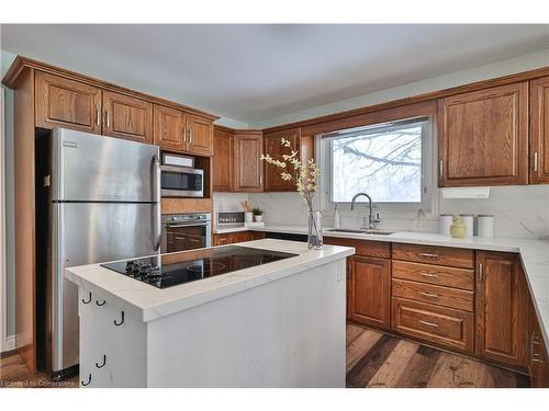 7000 Windsor Crescent, Niagara Falls, ON - Indoor Photo Showing Kitchen