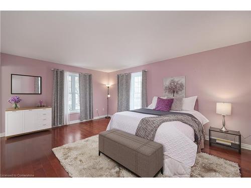 7000 Windsor Crescent, Niagara Falls, ON - Indoor Photo Showing Bedroom