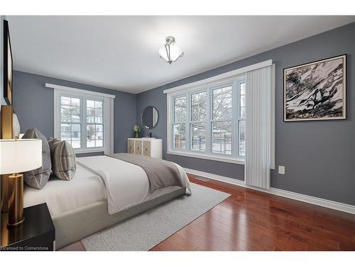 7000 Windsor Crescent, Niagara Falls, ON - Indoor Photo Showing Bedroom