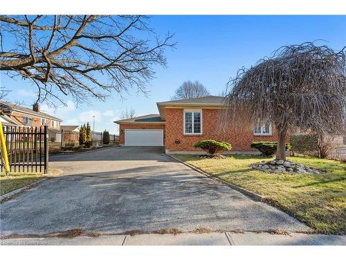 7000 Windsor Crescent, Niagara Falls, ON - Outdoor