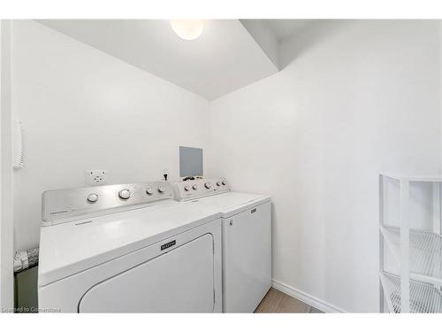 705-700 Dynes Road, Burlington, ON - Indoor Photo Showing Laundry Room