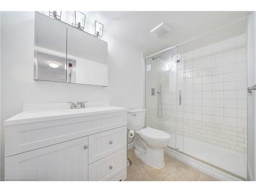 705-700 Dynes Road, Burlington, ON - Indoor Photo Showing Bathroom