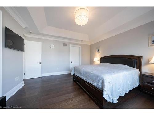 417 Scarsdale Crescent, Oakville, ON - Indoor Photo Showing Bedroom