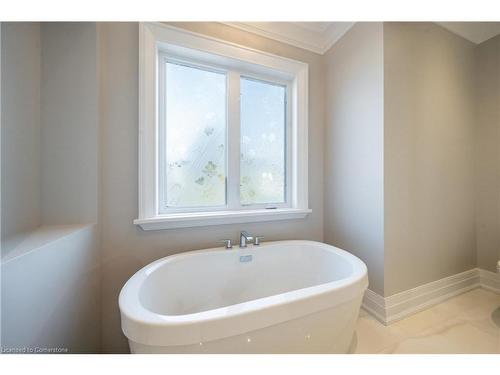 417 Scarsdale Crescent, Oakville, ON - Indoor Photo Showing Bathroom