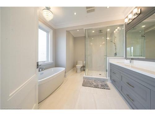 417 Scarsdale Crescent, Oakville, ON - Indoor Photo Showing Bathroom