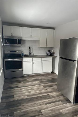 1090 Cannon Street E, Hamilton, ON - Indoor Photo Showing Kitchen