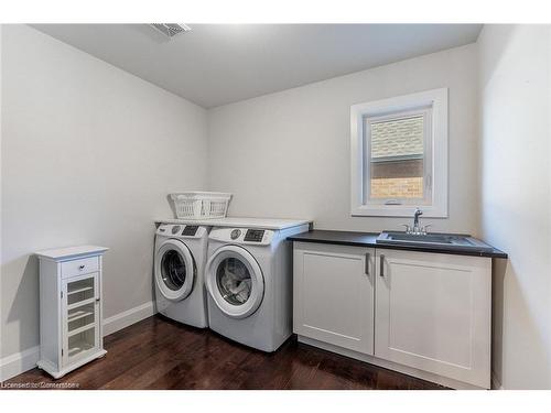 169 Orchard Drive, Ancaster, ON - Indoor Photo Showing Laundry Room