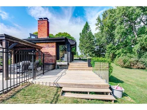 380 Parkside Drive, Waterdown, ON - Outdoor