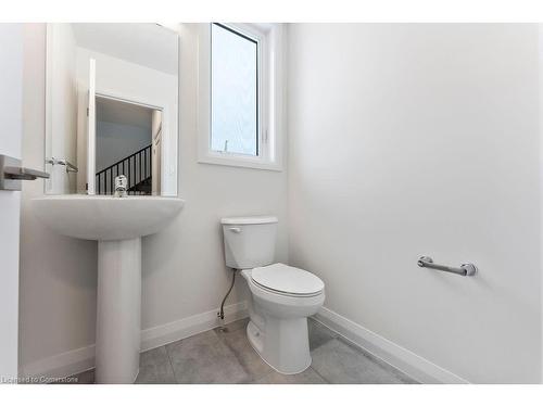 199 Alessio Drive, Hamilton, ON - Indoor Photo Showing Bathroom