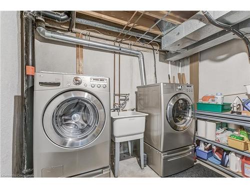 13-100 St Andrews Court, Hamilton, ON - Indoor Photo Showing Laundry Room