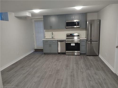 56 Edenvalley Place, Hamilton, ON - Indoor Photo Showing Kitchen