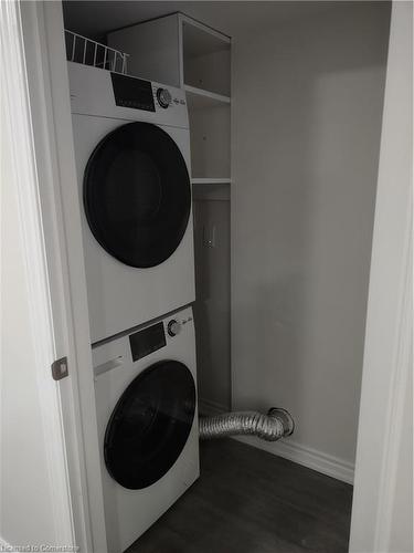 56 Edenvalley Place, Hamilton, ON - Indoor Photo Showing Laundry Room