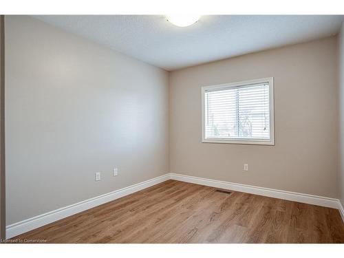 24 Marina Point Crescent, Hamilton, ON - Indoor Photo Showing Other Room