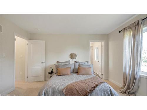 46 Hawick Crescent Crescent, Caledonia, ON - Indoor Photo Showing Bedroom