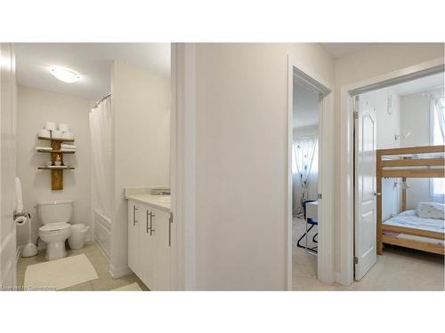 46 Hawick Crescent Crescent, Caledonia, ON - Indoor Photo Showing Bathroom