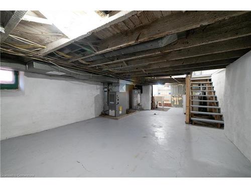 17 Kinrade Avenue, Hamilton, ON - Indoor Photo Showing Basement