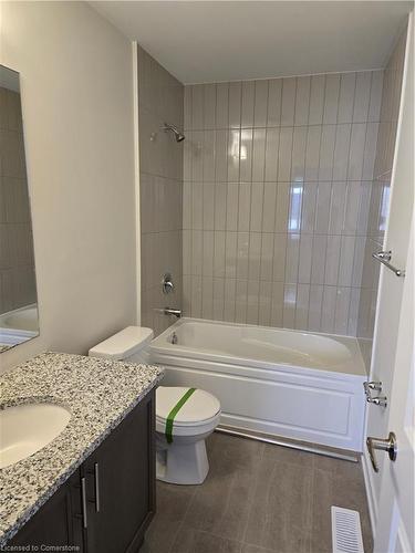 15 Lavender Road, Thorold, ON - Indoor Photo Showing Bathroom