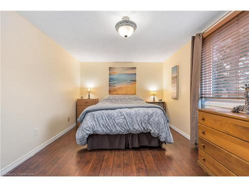 89-151 Gateshead Crescent, Stoney Creek, ON - Indoor Photo Showing Bedroom