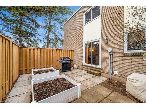 89-151 Gateshead Crescent, Stoney Creek, ON - Outdoor With Exterior