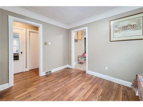 36 Mapes Avenue, Hamilton, ON - Indoor Photo Showing Other Room