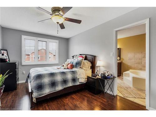 31-255 Mount Albion Road, Hamilton, ON - Indoor Photo Showing Bedroom