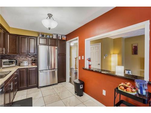 31-255 Mount Albion Road, Hamilton, ON - Indoor Photo Showing Kitchen