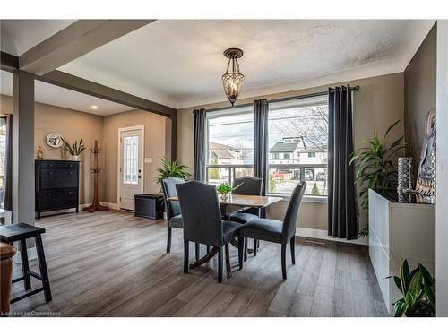 752 Beach Boulevard, Hamilton, ON - Indoor Photo Showing Dining Room