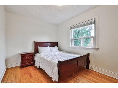 1235 Old River Road, Mississauga, ON - Indoor Photo Showing Bedroom